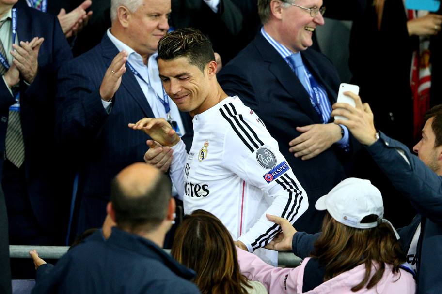 Ronaldo in tribuna per la premiazione. Getty Images